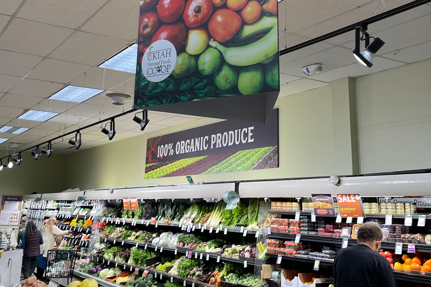 Ukiah Natural Foods_Signage_VisualPro1